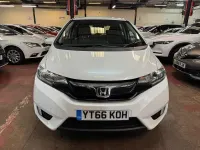Used Honda Jazz SE 2016 White Hatchback