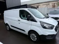 Used Ford Transit Custom 105 HP (77 kW) 2019 White Van