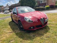 Used Alfa Romeo Giulietta 2016 Red Hatchback