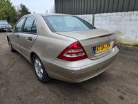 used Mercedes C180 C-ClassClassic SE 4dr Auto