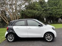 Used Smart ForFour Passion 71 HP (52 kW) 2015 White Hatchback