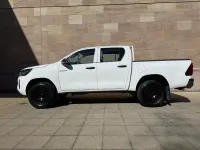 Used Toyota HiLux Active 150 HP (110 kW) 2022 White Pickup