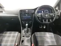 Usado VW Golf VII Advance 204 HP (150 kW) 2018 Preto Citadino