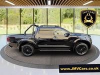 Used Nissan Navara Tekna 190 HP (139 kW) 2017 Black Pickup