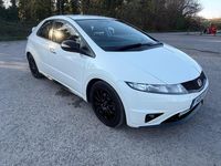 Begagnad Honda Civic 138 HK (101 kW) 2011 Vit Halvkombi