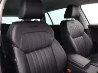 Used Skoda Superb LAURIN & KLEMENT 220 HP (161 kW) 2017 White Estate