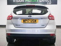 Used Ford Focus Zetec 125 HP (91 kW) 2017 Silver Hatchback