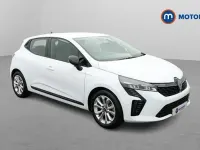 Used Renault Clio Evolution 90 HP (66 kW) 2024 White Hatchback