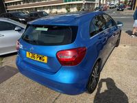 Usado Mercedes A160 SE 2016 Azul Citadino