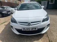 Used Vauxhall Astra 2015 White Hatchback