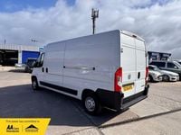 Second-hand Vauxhall Movano 140 CP (102 kW) 2024 Alb