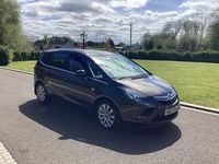 Second-hand Vauxhall Zafira 170 CP (125 kW) 2015 Gri Monovolum