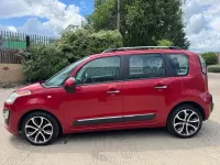 Used Citroën C3 Picasso SELECTION 90 HP (66 kW) 2015 Red MPV