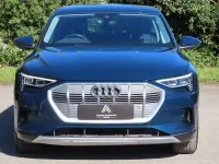 Usado Audi e-tron Advanced 230 kW (313 HP) 2020 Azul SUV