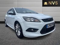 Used Ford Focus Zetec 2011 White Hatchback
