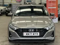 Used Hyundai i20 Premium 100 HP (73 kW) 2022 Bronze Hatchback