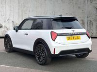 Begagnad Mini Cooper Exclusive 2024 Vit Halvkombi