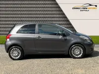 Used Toyota Yaris SR 101 HP (74 kW) 2009 Grey Hatchback