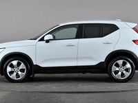 Used Volvo XC40 Momentum 150 HP (110 kW) 2018 White SUV