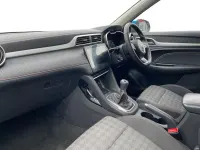 Usado MG ZS Excite 105 HP (77 kW) 2024 Azul SUV