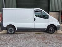 Second-hand Vauxhall Vivaro 115 CP (84 kW) 2014 Alb Monovolum