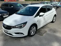 Used Vauxhall Astra Design Edition 2018 White Hatchback