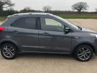 Usado Ford Ka Plus Active 85 HP (62 kW) 2019 Cinzento Citadino