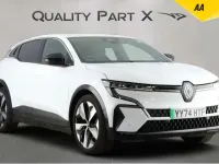 Używany Renault Megane E-Tech Komfort 160 kW (218 KM) 2024 Biały Hatchback