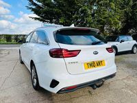 Used Kia Ceed 2019 White Hatchback