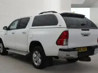 Used Toyota HiLux 150 HP (110 kW) 2016 White Pickup