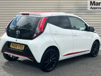 Used Toyota Aygo x-press 69 HP (50 kW) 2018 White Hatchback