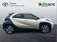 Used Toyota Aygo X 72 HP (52 kW) 2023 Beige SUV