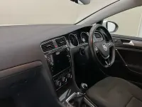 Used VW Golf VII SE 131 HP (96 kW) 2018 White Hatchback
