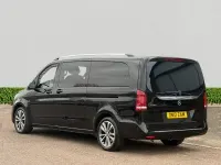 Używany Mercedes V220 163 KM (119 kW) 2020 Czarny Minivan