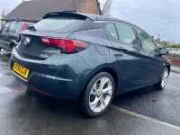 Gebraucht Vauxhall Astra SRi 105 PS (77 kW) 2016 Grün Kleinwagen