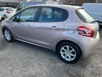 Used Peugeot 208 Active 82 HP (60 kW) 2014 Pink Hatchback