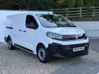 Used Vauxhall Vivaro S 120 HP (88 kW) 2025 White MPV