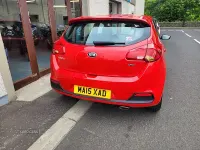 Used Kia Ceed 2015 Red Hatchback