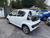 Used Citroën C1 VTR Sport 68 HP (50 kW) 2013 White Hatchback