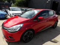 Used Renault Clio Dynamique 90 HP (66 kW) 2017 Red Hatchback