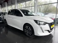 Used Peugeot 208 Allure+ 100 HP (73 kW) 2023 White Hatchback