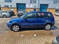 Used Ford Fusion Zetec 80 HP (58 kW) 2010 Blue Hatchback