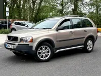 Begagnad Volvo XC90 SE 185 HK (136 kW) 2005 Guld SUV