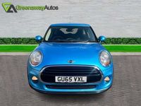Usado Mini Cooper Hatch 136 HP (100 kW) 2015 Azul Citadino