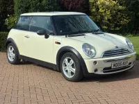 Used Mini ONE Hatch 90 HP (66 kW) 2006 White Hatchback