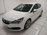 Used Vauxhall Astra SRi 150 HP (110 kW) 2017 White Hatchback