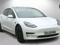 Used Tesla Model 3 Standard Range 239 kW (325 HP) 2020 White Sedan