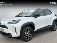 New Toyota Yaris Hybrid Sport 130 HP (95 kW) 2026 Platinum white pearl bitone (premium paint) Estate