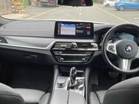 Used BMW 520 M Sport 187 HP (137 kW) 2023 White Estate