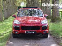 Usado Porsche Cayenne 262 HP (192 kW) 2015 Vermelho SUV